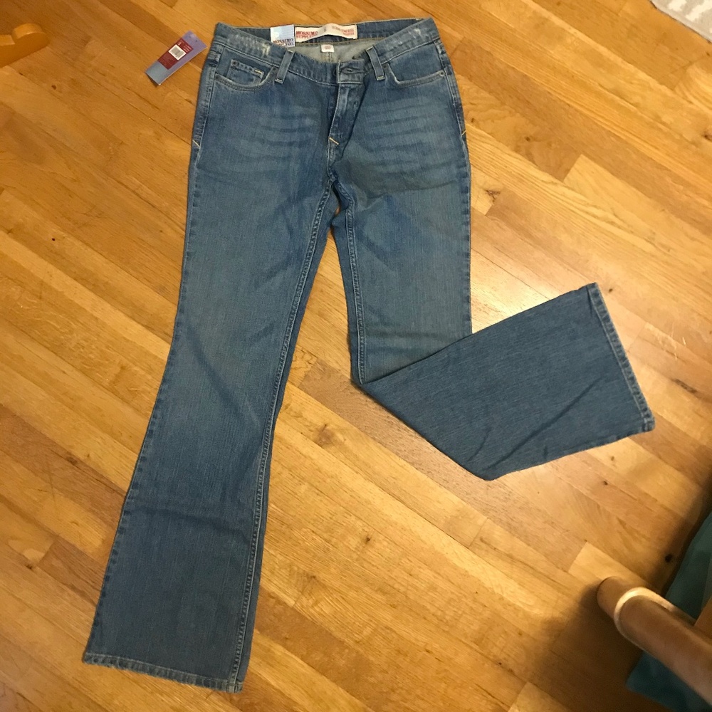 NWT Mossimo Medium Wash Boot Cut